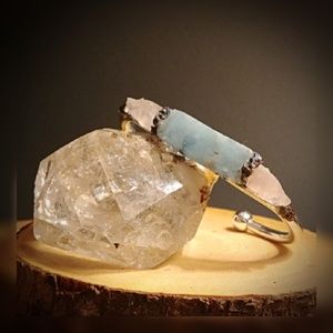 Artisan Wearable Majick